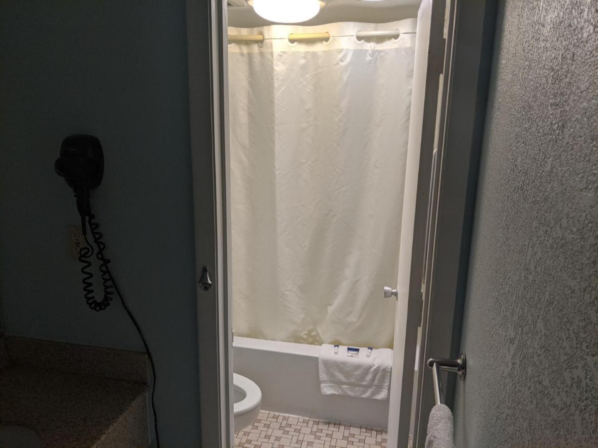 Executive Inn Fort Wayne Extérieur photo
