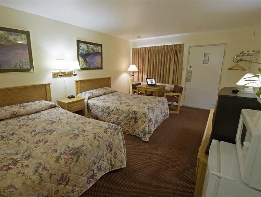 Executive Inn Fort Wayne Extérieur photo
